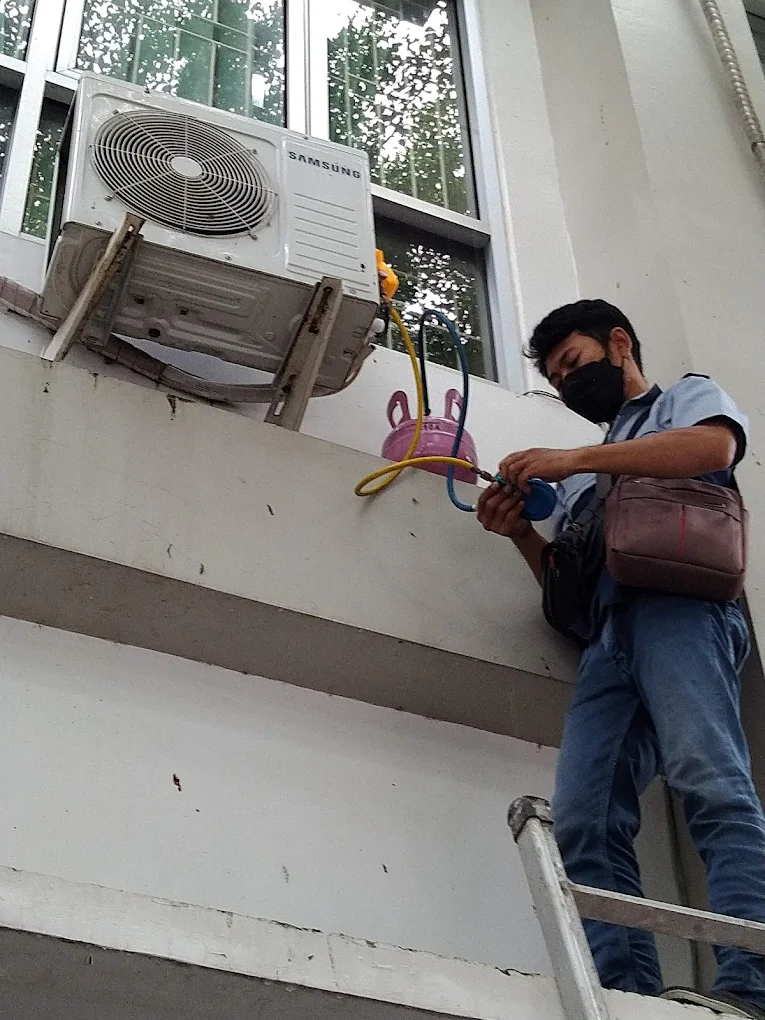 Service AC, Kulkas, Mesin Cuci Panggilan Semarang (DK TEKNIK)