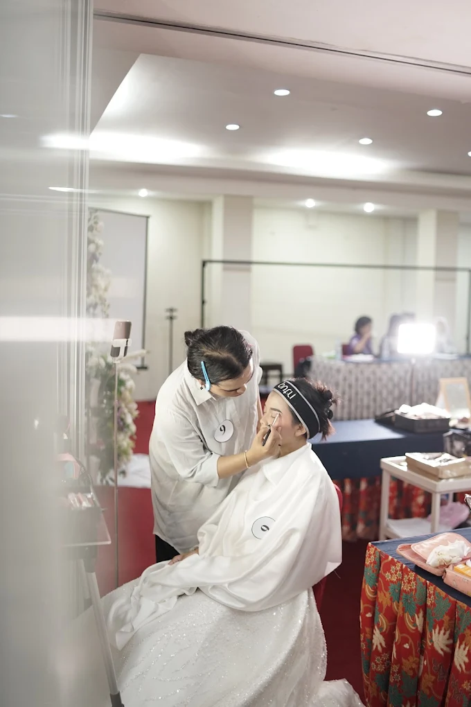 MAKE UP SEMARANG 24jam (MANJA MUA)